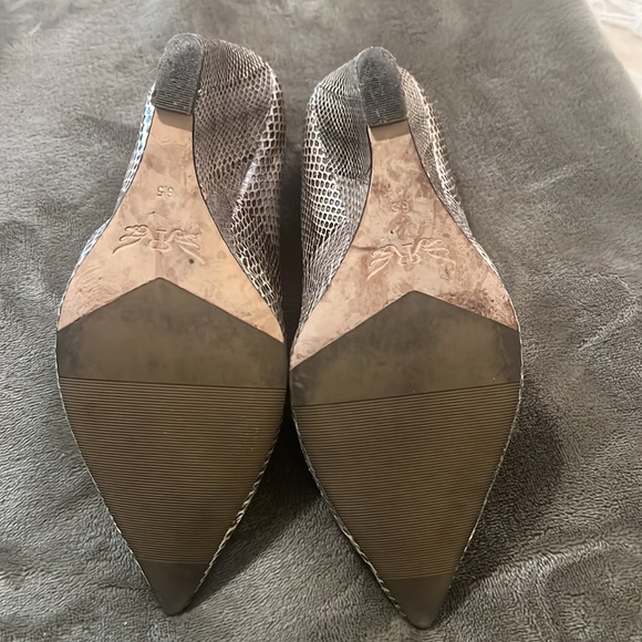 Snakeskin wedge heels! - Picture 3 of 5